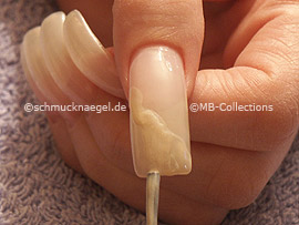 nail lacquer in the colour bright beige